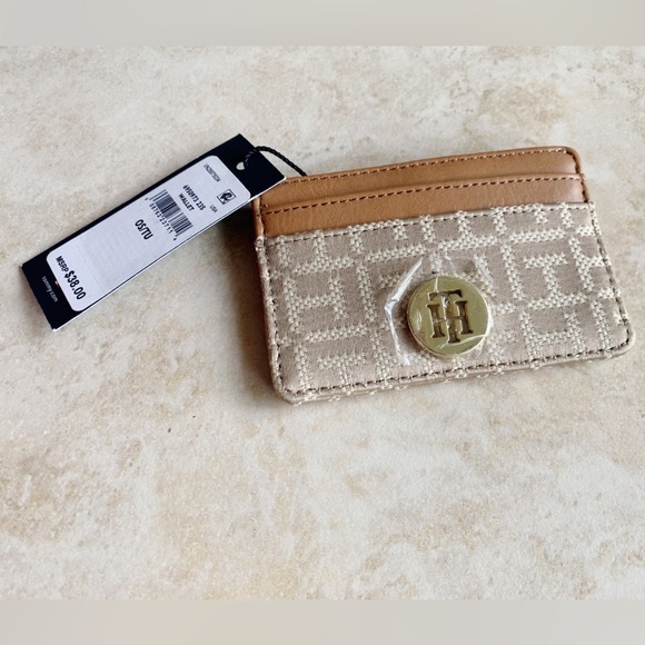 NWT Tommy Hilfiger Slim Card Holder - Tan and Beige - Picture 2 of 7
